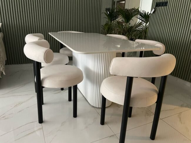 Table LUNE – Image 2
