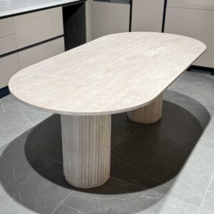 Table à Manger Ovale Élégance
