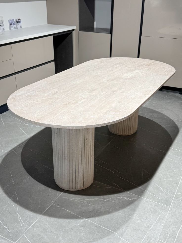 Table à Manger Ovale Élégance